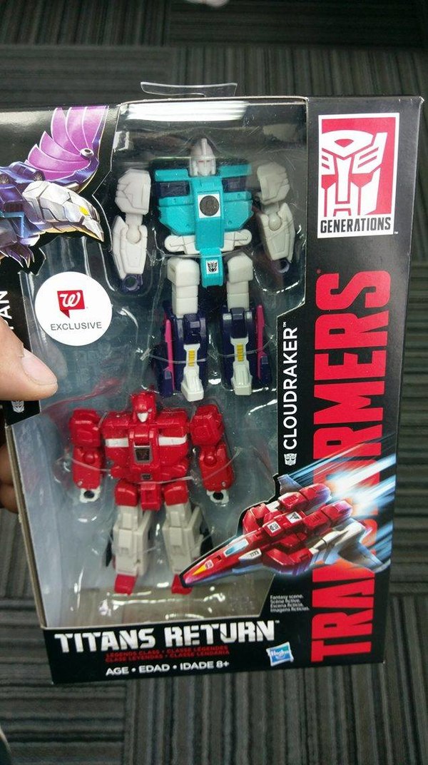 RETURN TO WALGREENS   Titans Return Cloudraker Wingspan Set To Be Walgreens Exclusive (1 of 1)